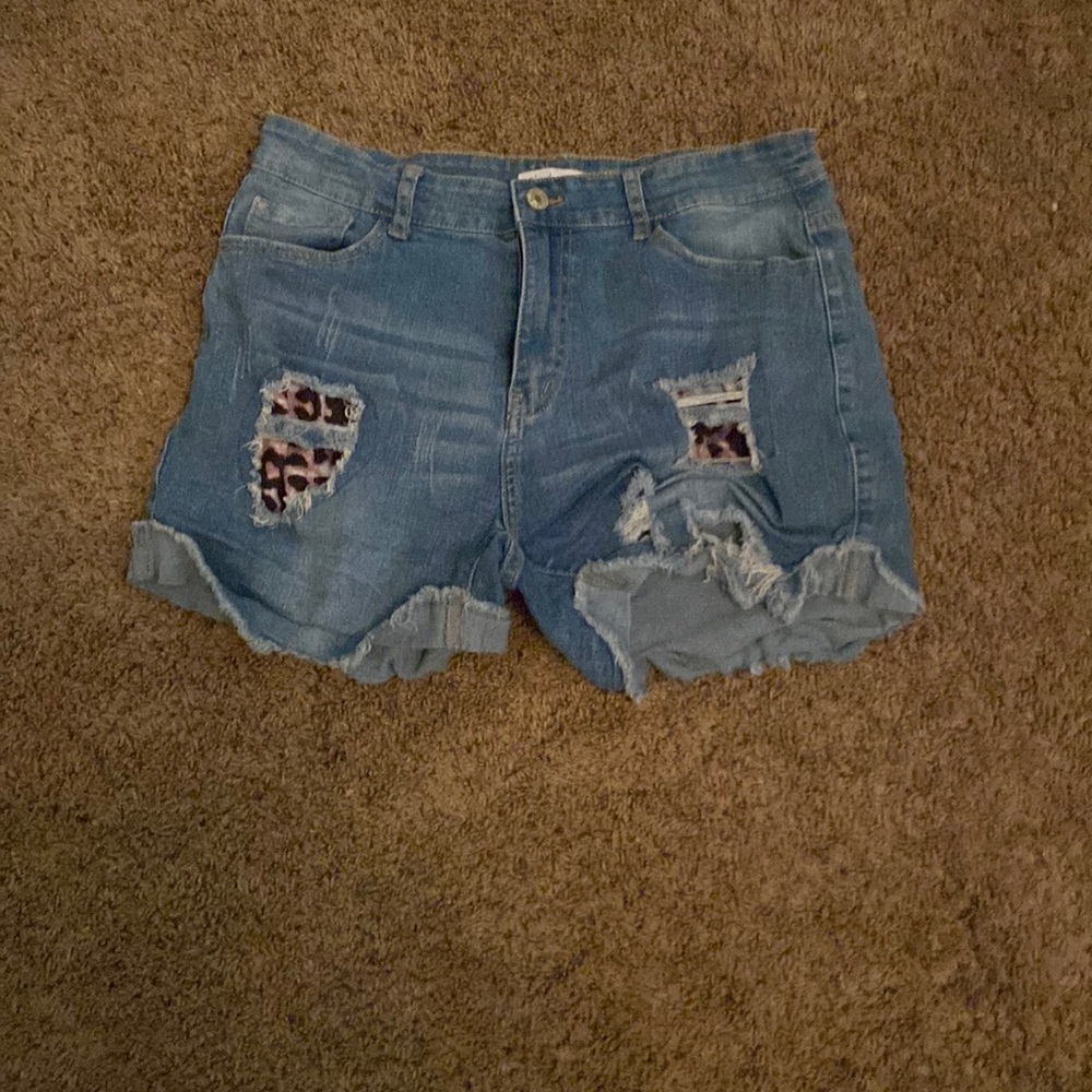 Ripped Jean shorts